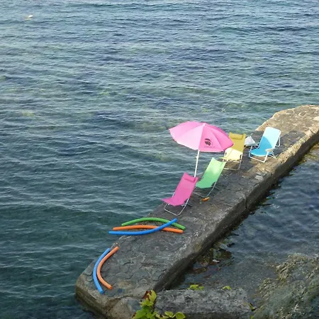 Maison Moderne Avec Vue Sur La A * San-Martino-di-Lota